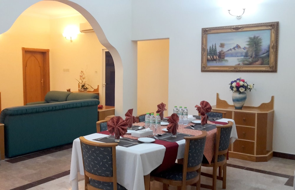 

Napoli - Salalah - Samharam Resort Salalah