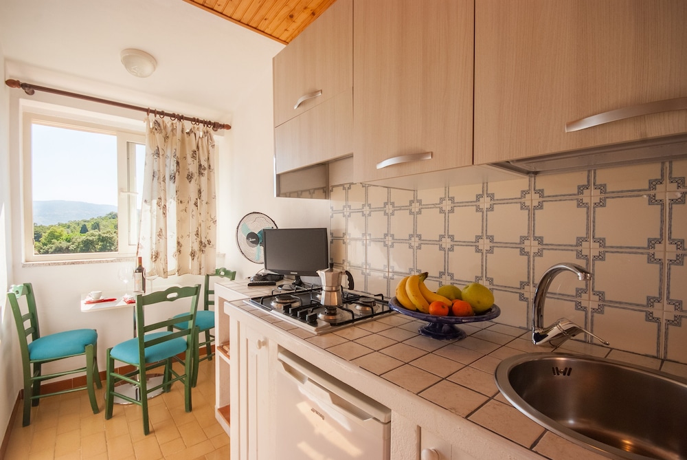 

Milano - Portoferraio - Residence La Valdana