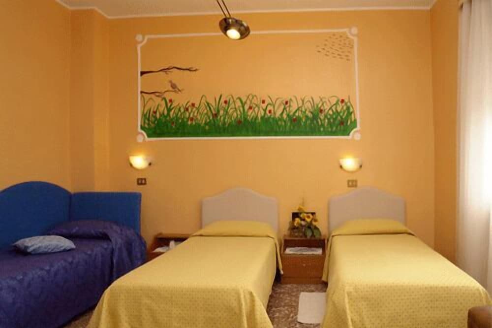 

Catania - Caselle Torinese - Hotel Vittoriano