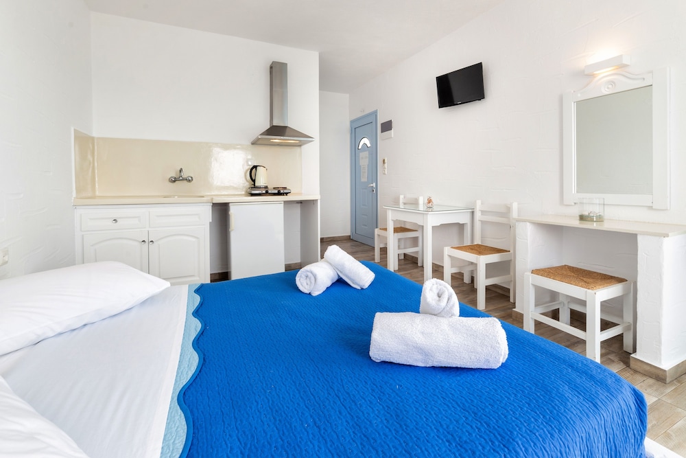 

Milano - Pounda - Stratos Apartments & Studios