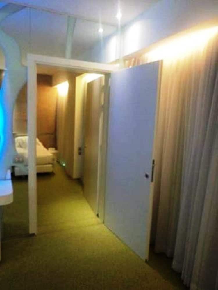 

Venezia - Arezzo - A Point Arezzo Park Hotel