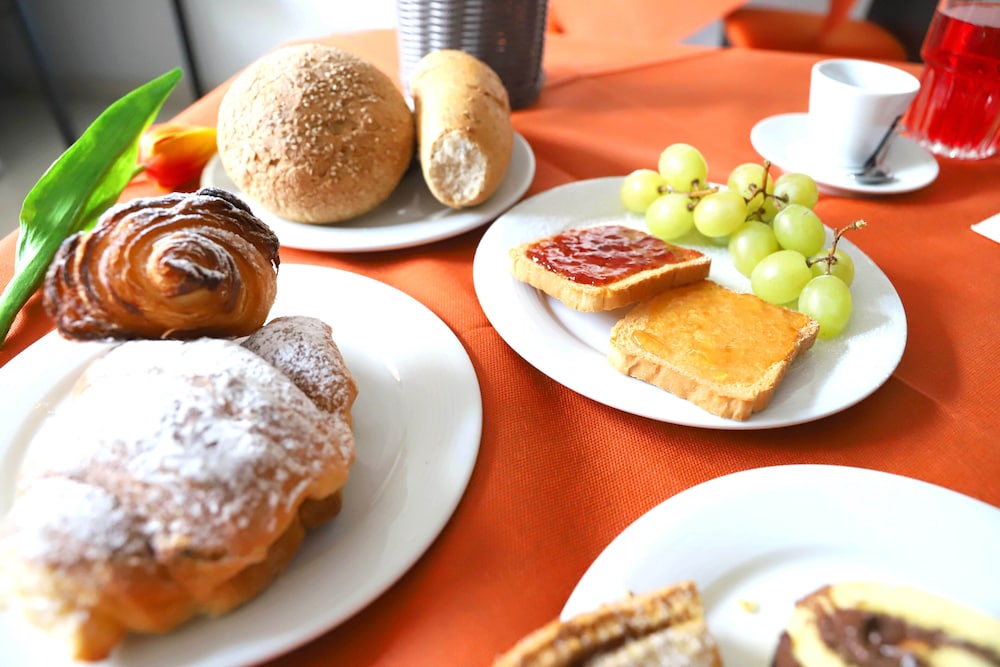 

Catania - Costa Marche, Mare Italia - Albergo Cantiani