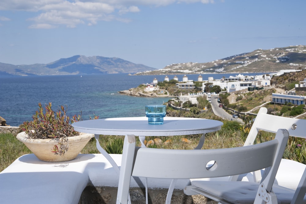

Cagliari - Ano Mera - Villa Margarita