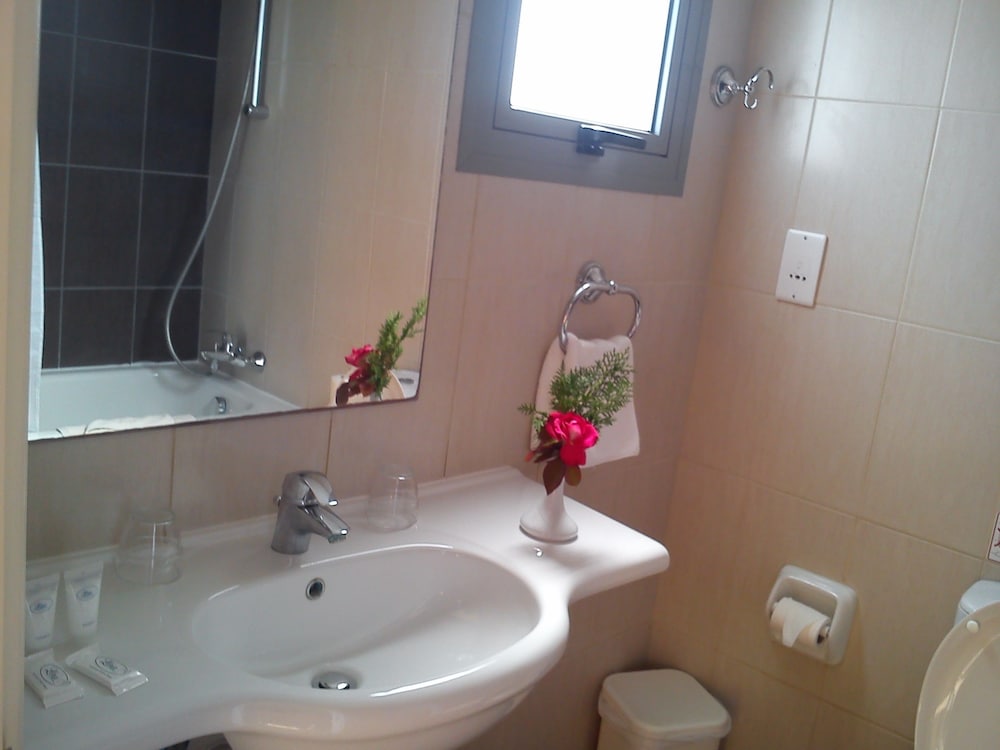 

Roma - Polis - Natura Beach Hotel and Villas