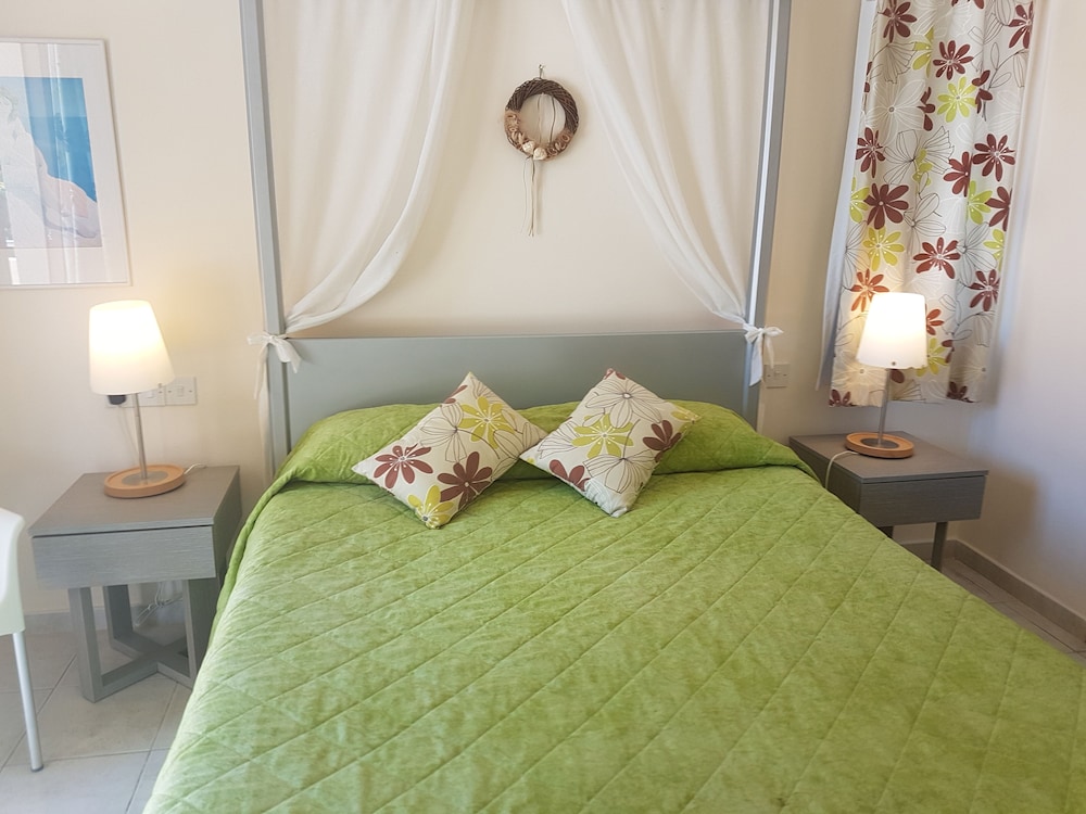 

Verona - Polis - Natura Beach Hotel and Villas