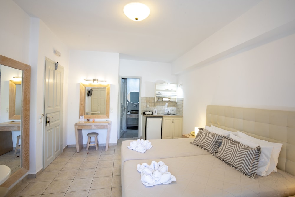 

Roma - Thirasía - Erato Apartments