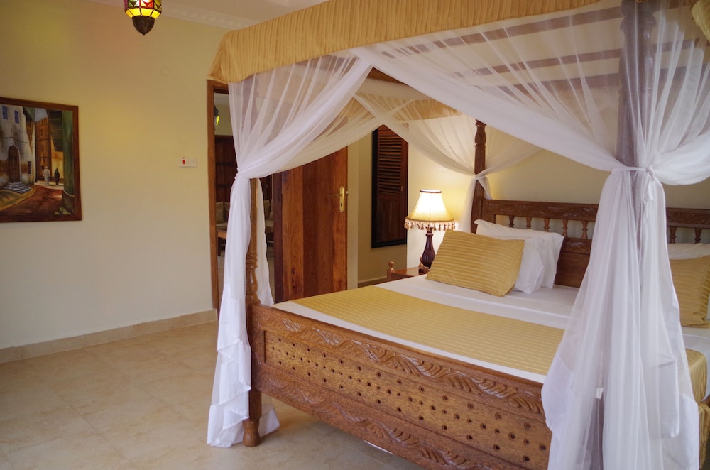 

Roma - Michamvi - The Sands Beach Resort Zanzibar