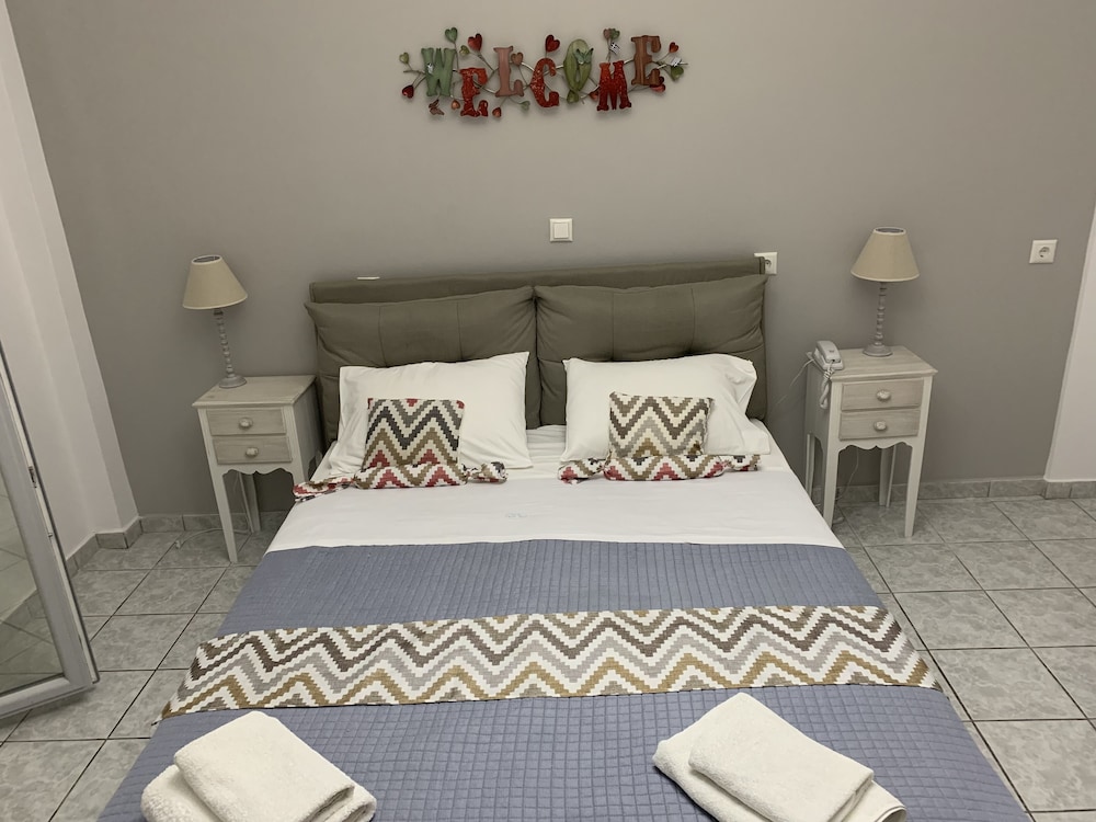 

Torino - Santorini, Isole Greche - Blue Sea Hotel