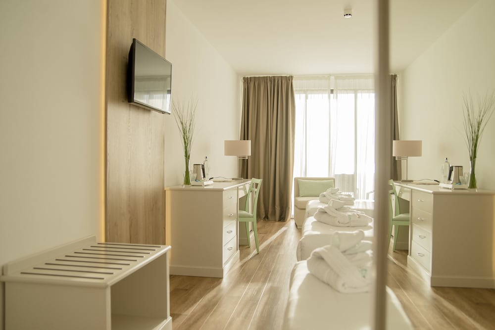 

Milano - Sao Miguel - Vila De Nordeste, Azores - Caloura Hotel Resort