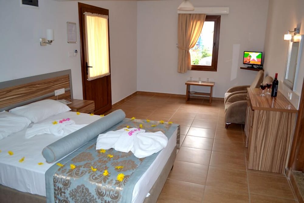 

Bari - Bodrum - Ozukara Apart 1