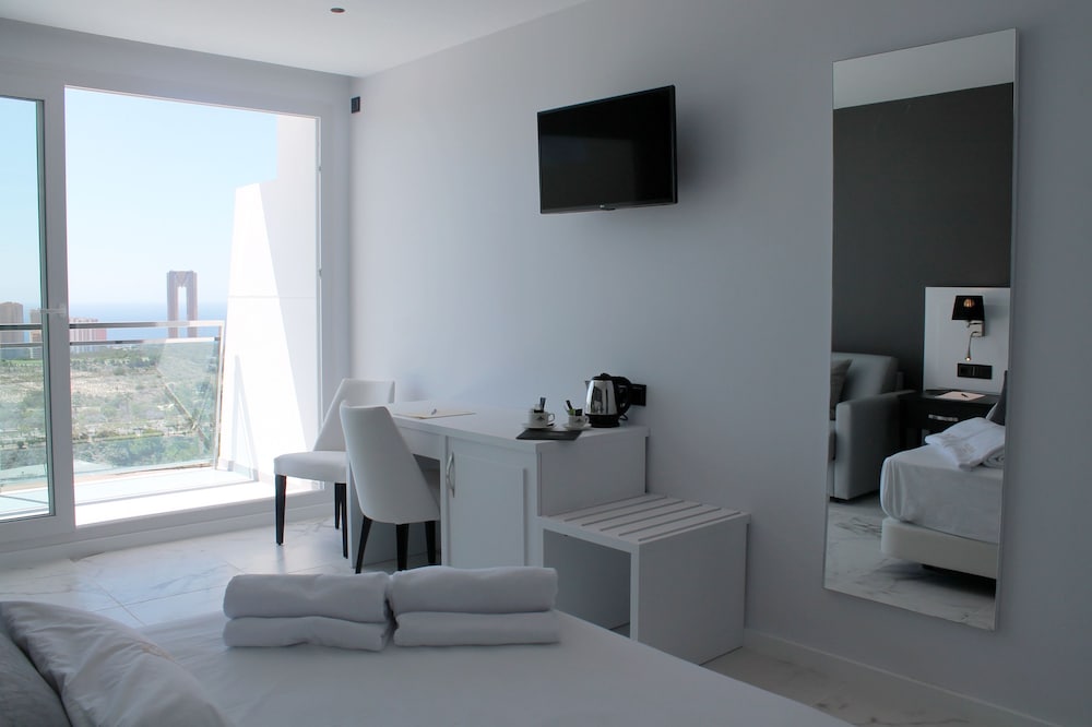

Napoli - Villajoyosa - Grand Luxor Hotel