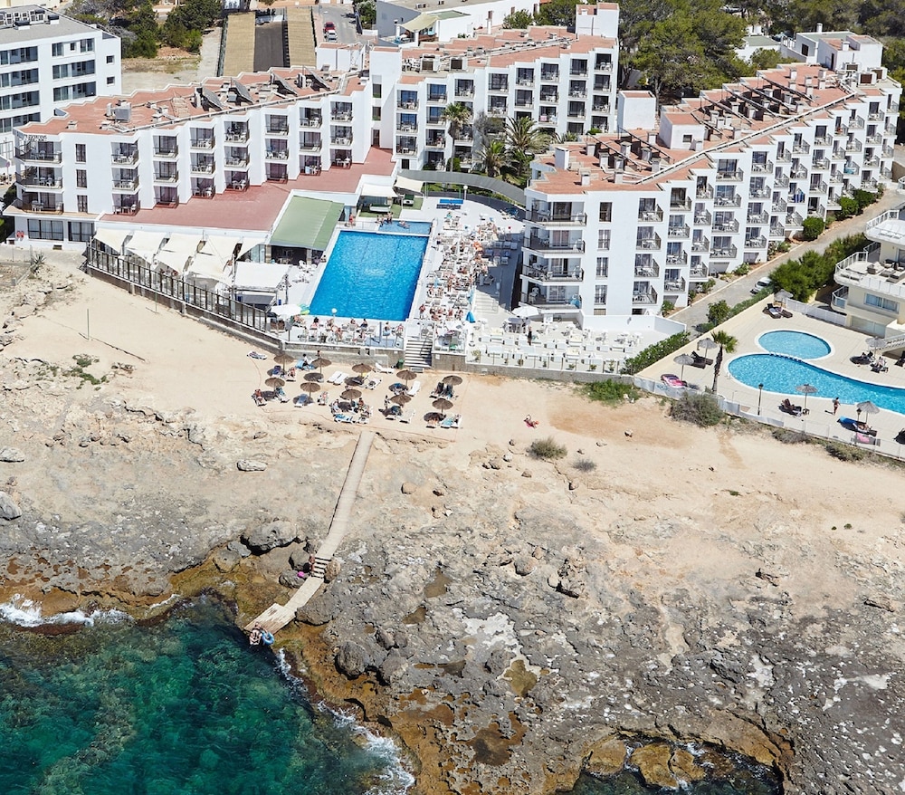 

Catania - San Antonio de Portmany, Ibiza - Aparthotel Nereida