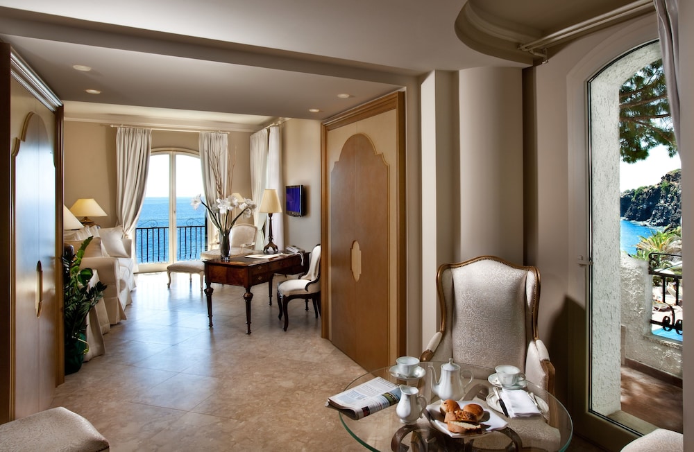 

Firenze - Acireale - Grand Hotel Baia Verde