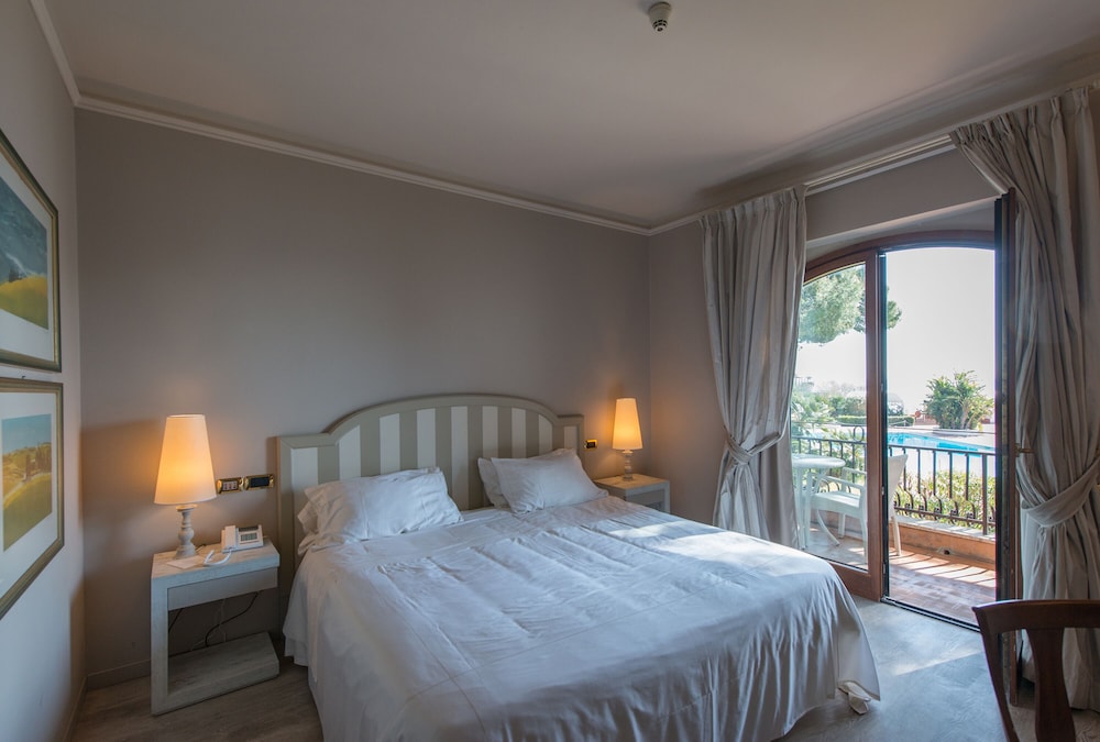 

Cagliari - Acireale - Grand Hotel Baia Verde