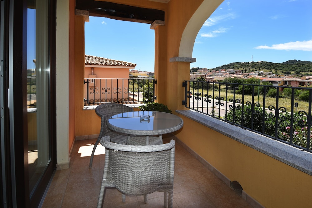

Torino - Villasimius, Sardegna - Il Girasole Hotel