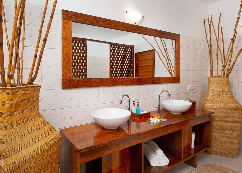 

Napoli - Kiwengwa - White Paradise Zanzibar