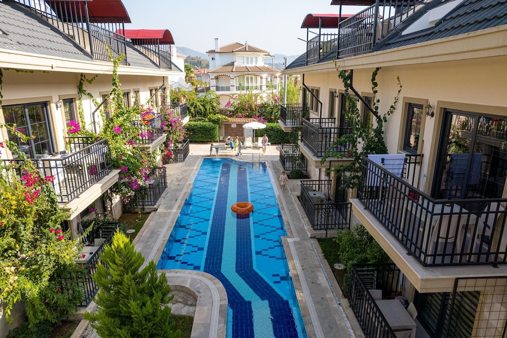 

Venezia - Fethiye - Yaşam Park Apart Hotel - Fethiye Calis Beach
