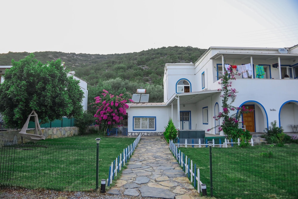 

Napoli - Bodrum - Yalıyanı Pansiyon