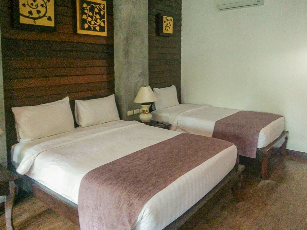 

Roma - Ko Tao - Seashell Resort Hostel Koh Tao