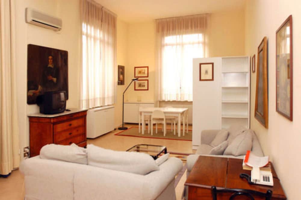 

Cagliari - Parma - Residence Liberty