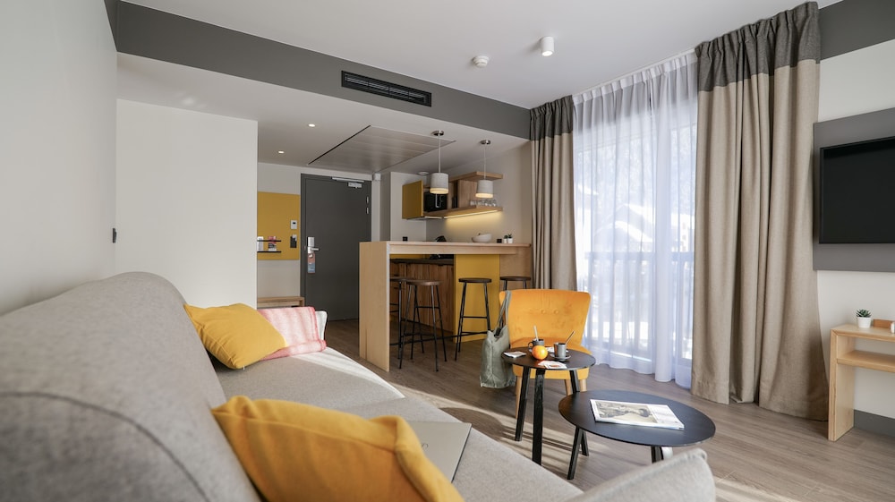 

Milano - Chamonix - Monte Bianco - Plan B Hotel - Living Chamonix