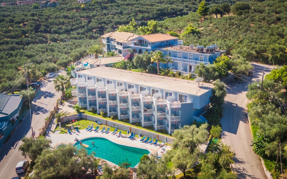 

Roma - Agios Sostis - Callinica Hotel