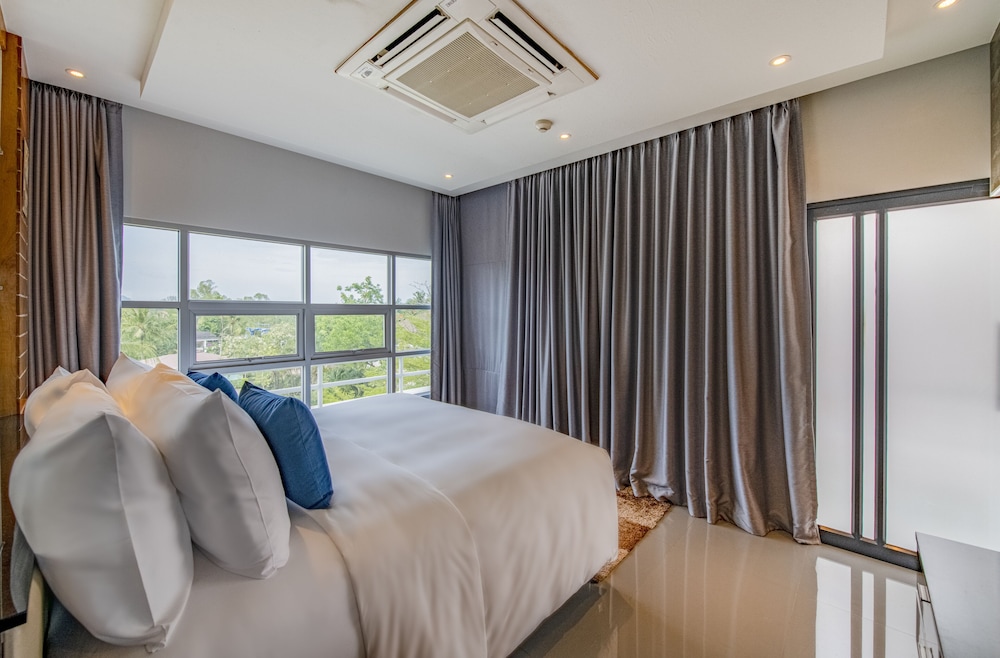 

Verona - Si Sunthon - NH Boat Lagoon Phuket Resort