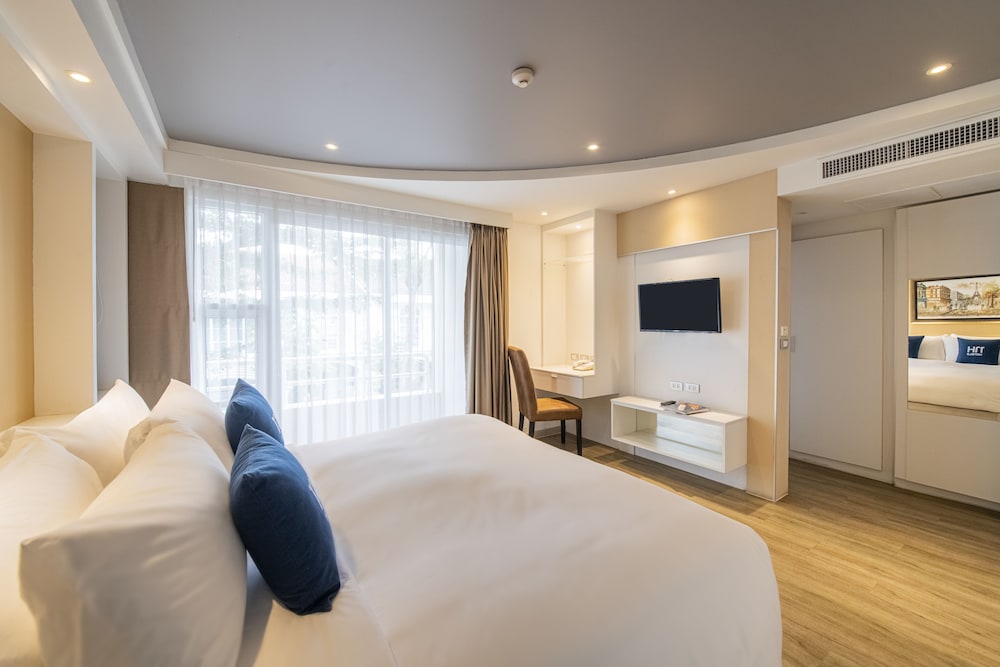 

Venezia - Si Sunthon - NH Boat Lagoon Phuket Resort