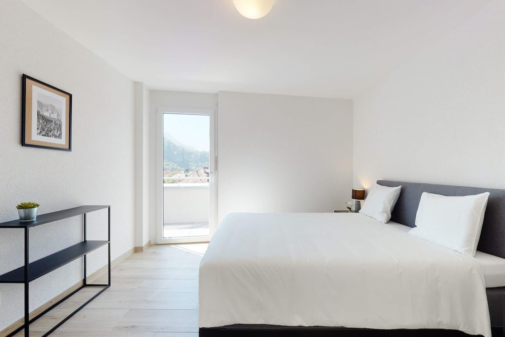 

Roma - Leysin - Nonanteneuf Appart-hôtel - Aigle
