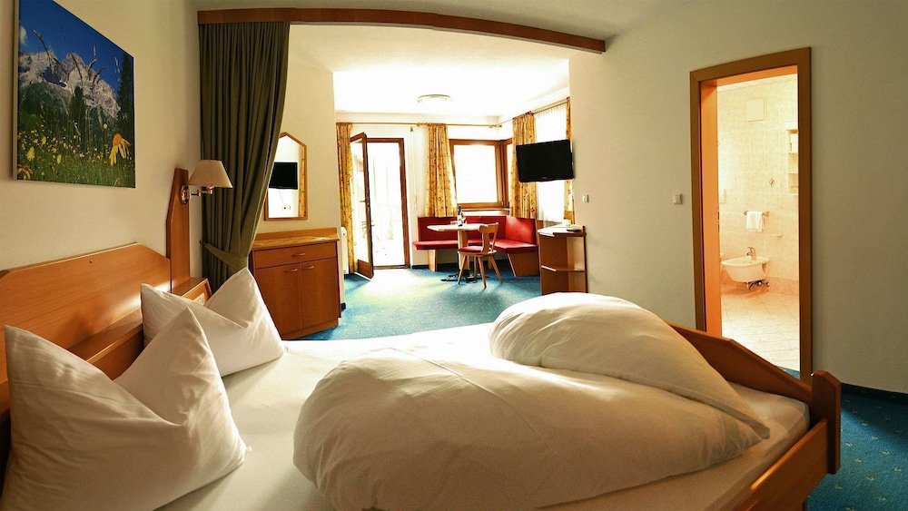 

Genova - Lago di Braies - Hotel Trenker