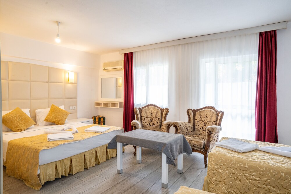 

Roma - Icmeler - Grand Villa Sol Apart