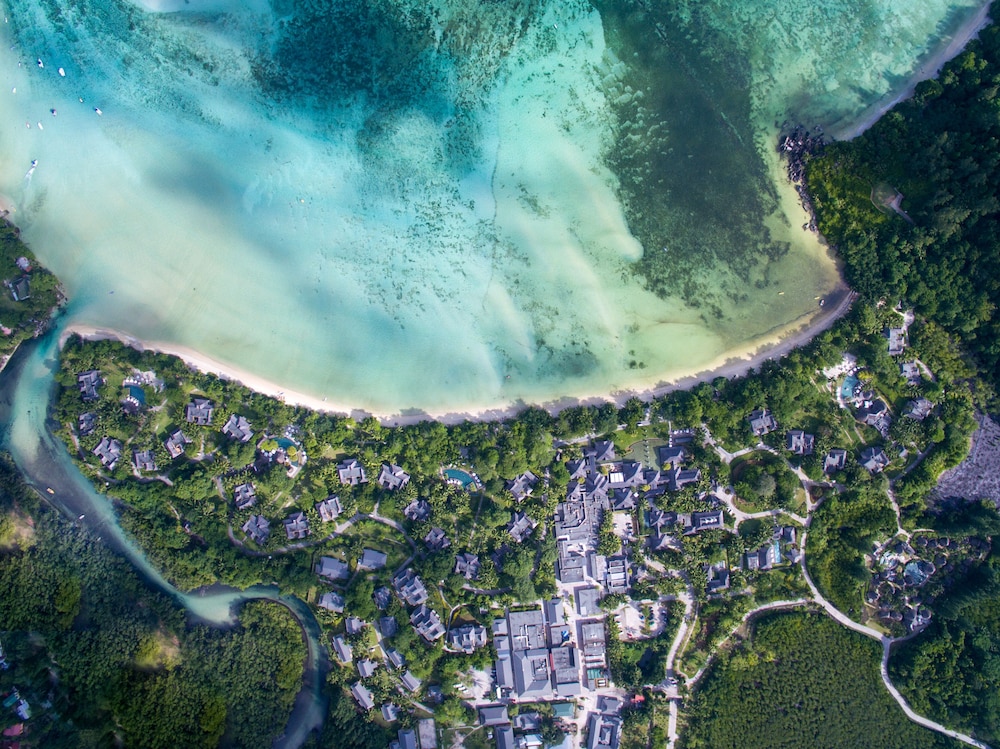 

Bologna - Seychelles, Oceano Indiano - Constance Ephélia
