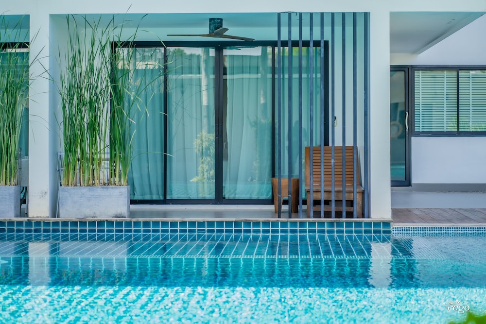 

Milano - Coconut Island - The Pago Design Hotel Phuket-SHA Plus