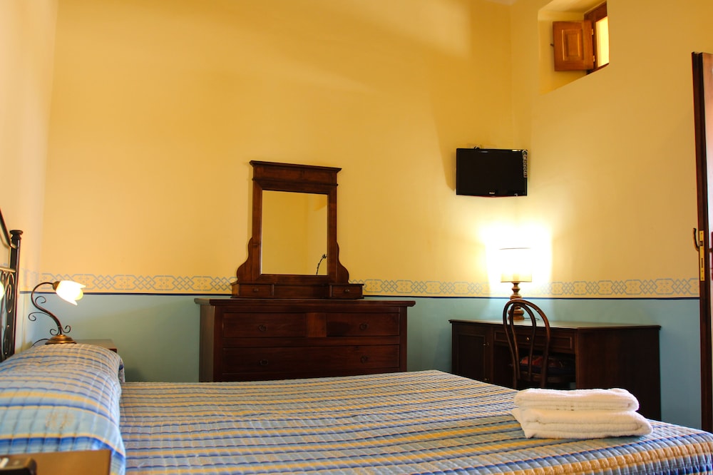 

Verona - Salina - Hotel Arcangelo - Salina