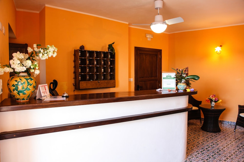 

Verona - Salina - Hotel Arcangelo - Salina