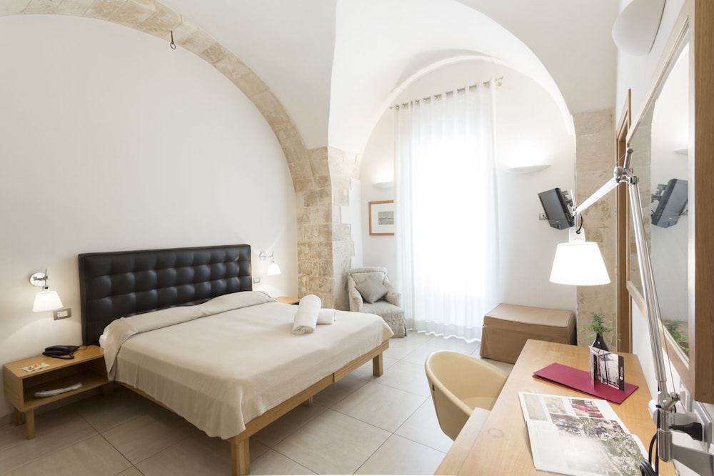 

Genova - Donnalucata - Hotel Novecento