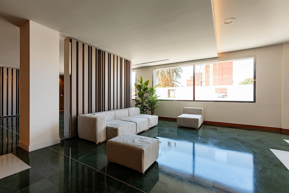 

Cagliari - Almería - Hotel Vértice Índalo Almería