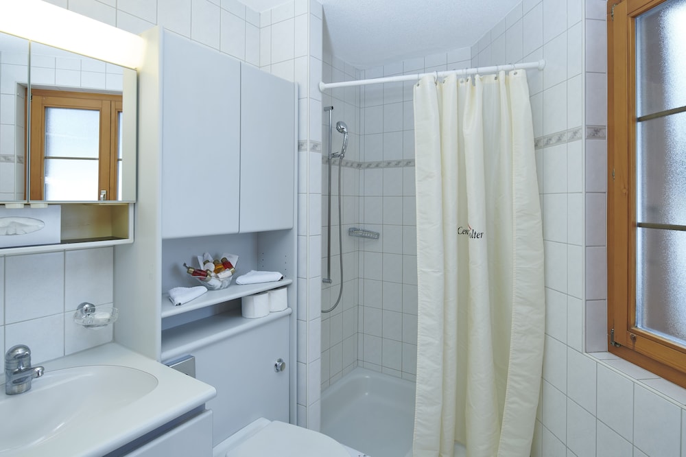 

Catania - Grindelwald - Hotel Central Wolter - Grindelwald