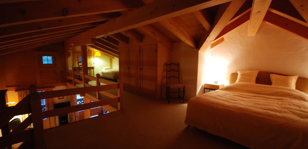 

Bari - Gstaad - Hotel Alpenrose mit Gourmet-Restaurant Azalée