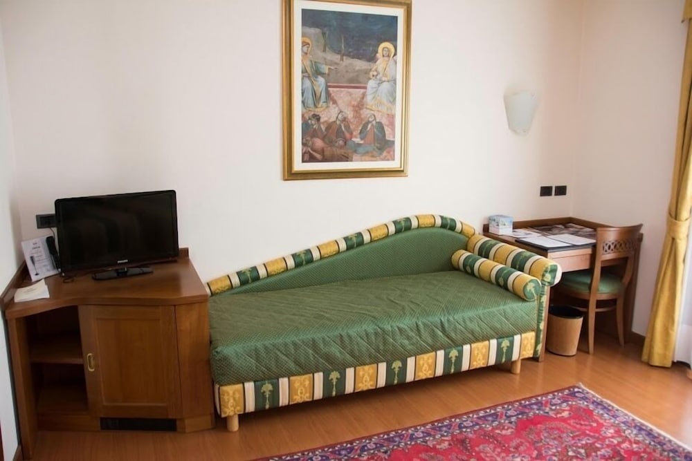 

Napoli - Montegrotto Terme - Hotel Piroga Padova