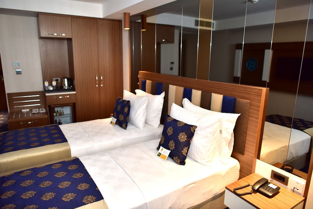 

Milano - Manisa - Giritligil Hotel