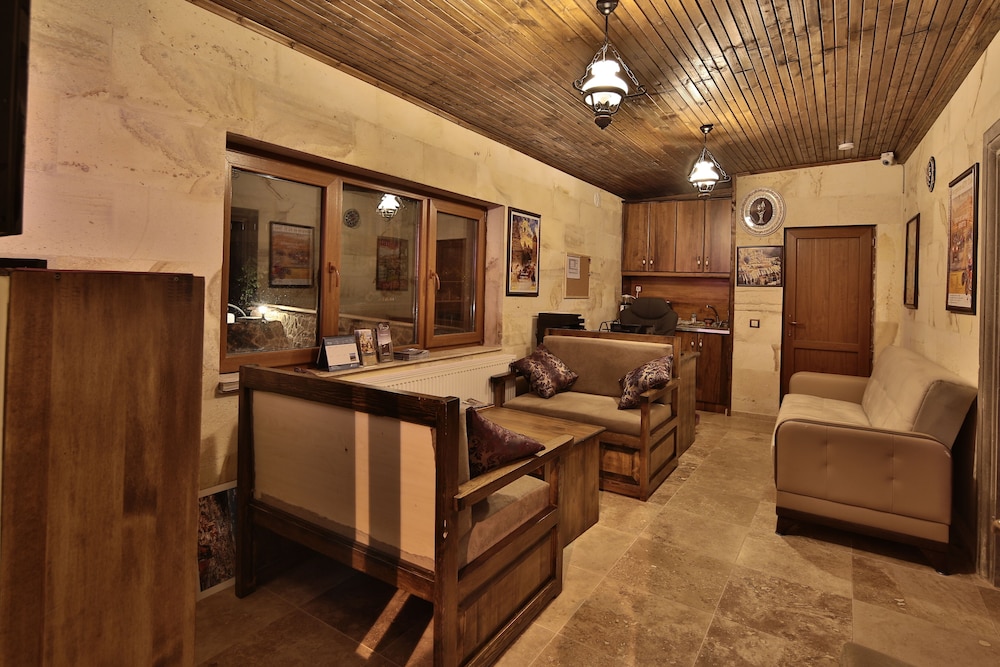 

Napoli - Uchisar - Yusuf Bey House