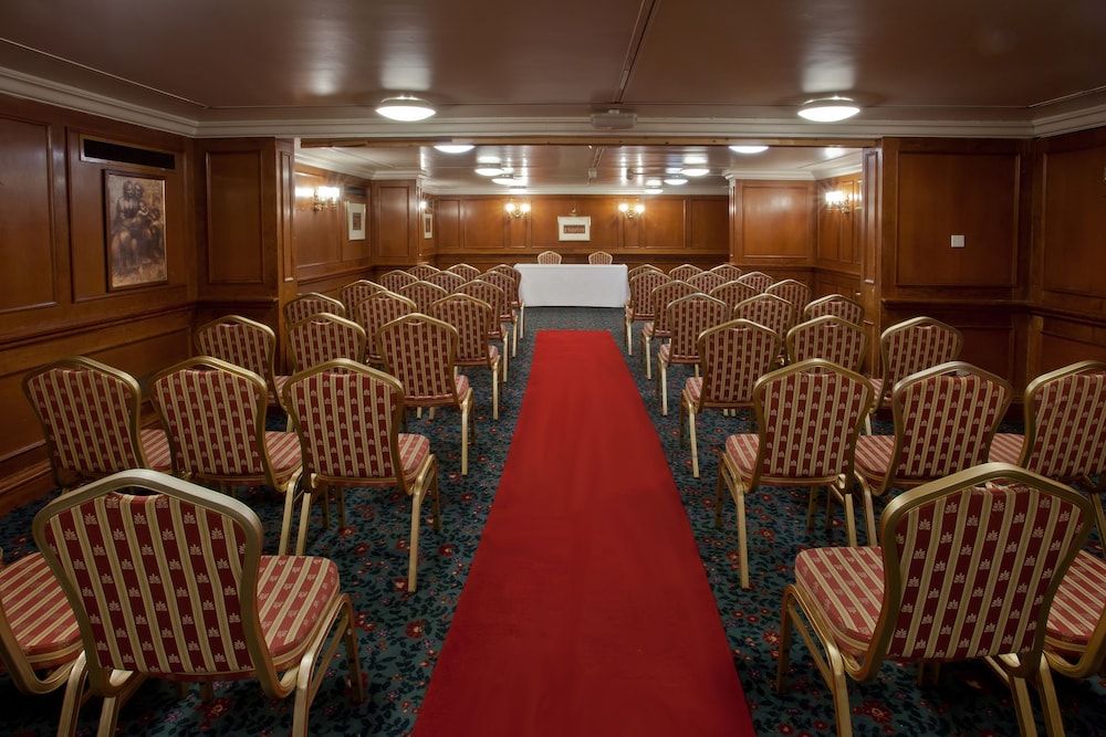 

Milano - Kenilworth - Britannia Hotel Coventry
