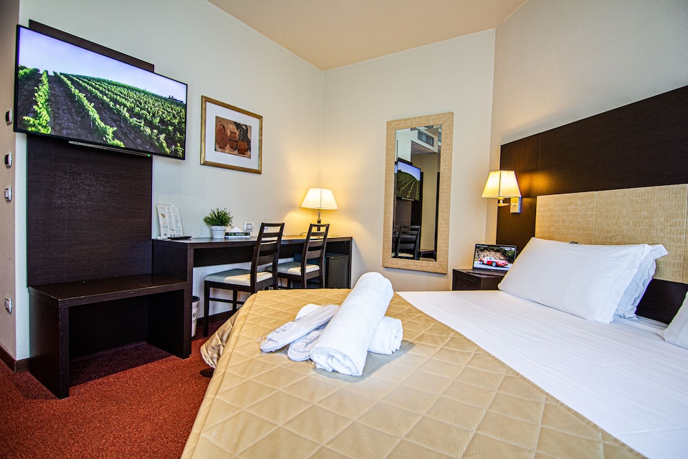 

Milano - Pistoia - Tuscany Inn