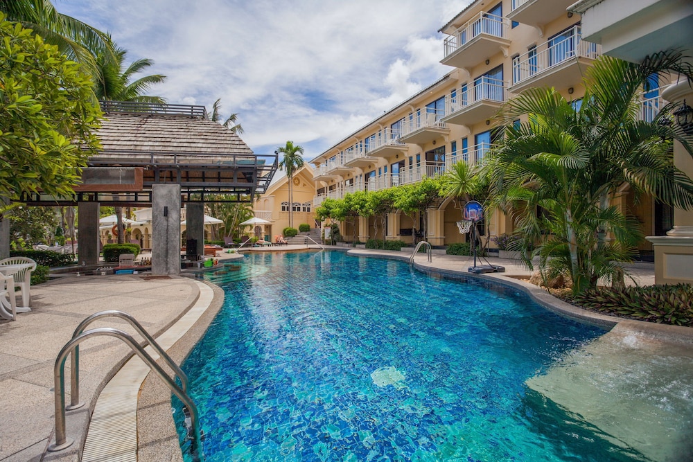 

Roma - Nai Harn Beach - The Front Village - SHA Plus