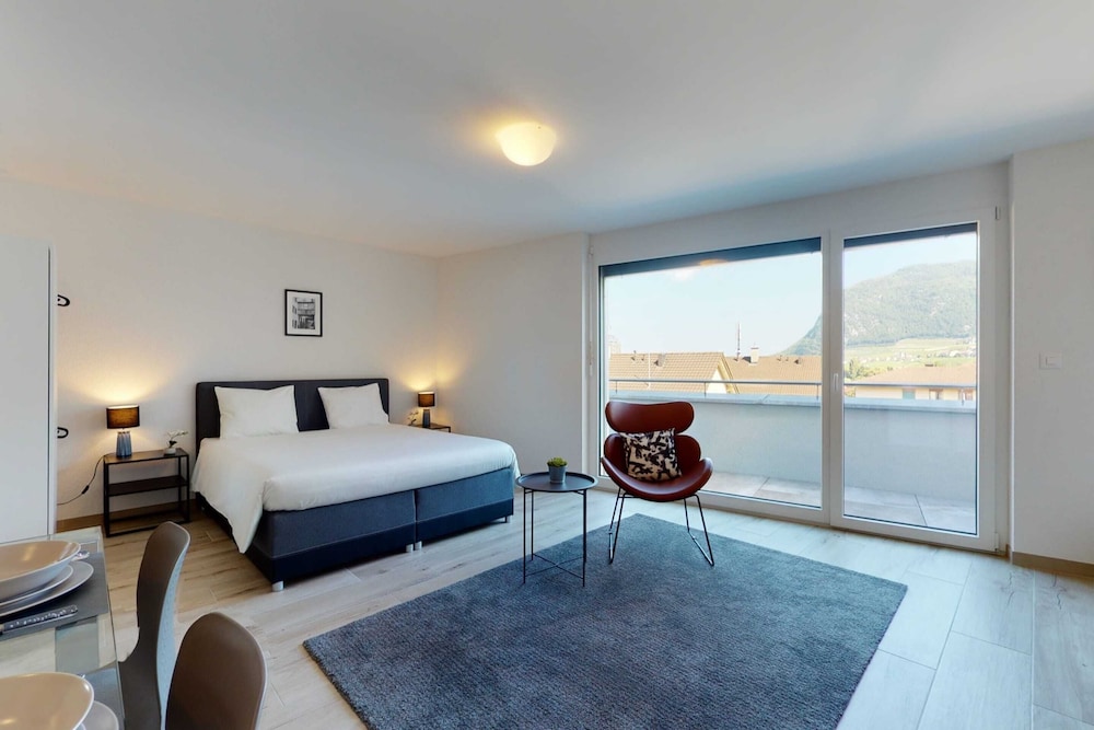 

Roma - Leysin - Nonanteneuf Appart-hôtel - Aigle
