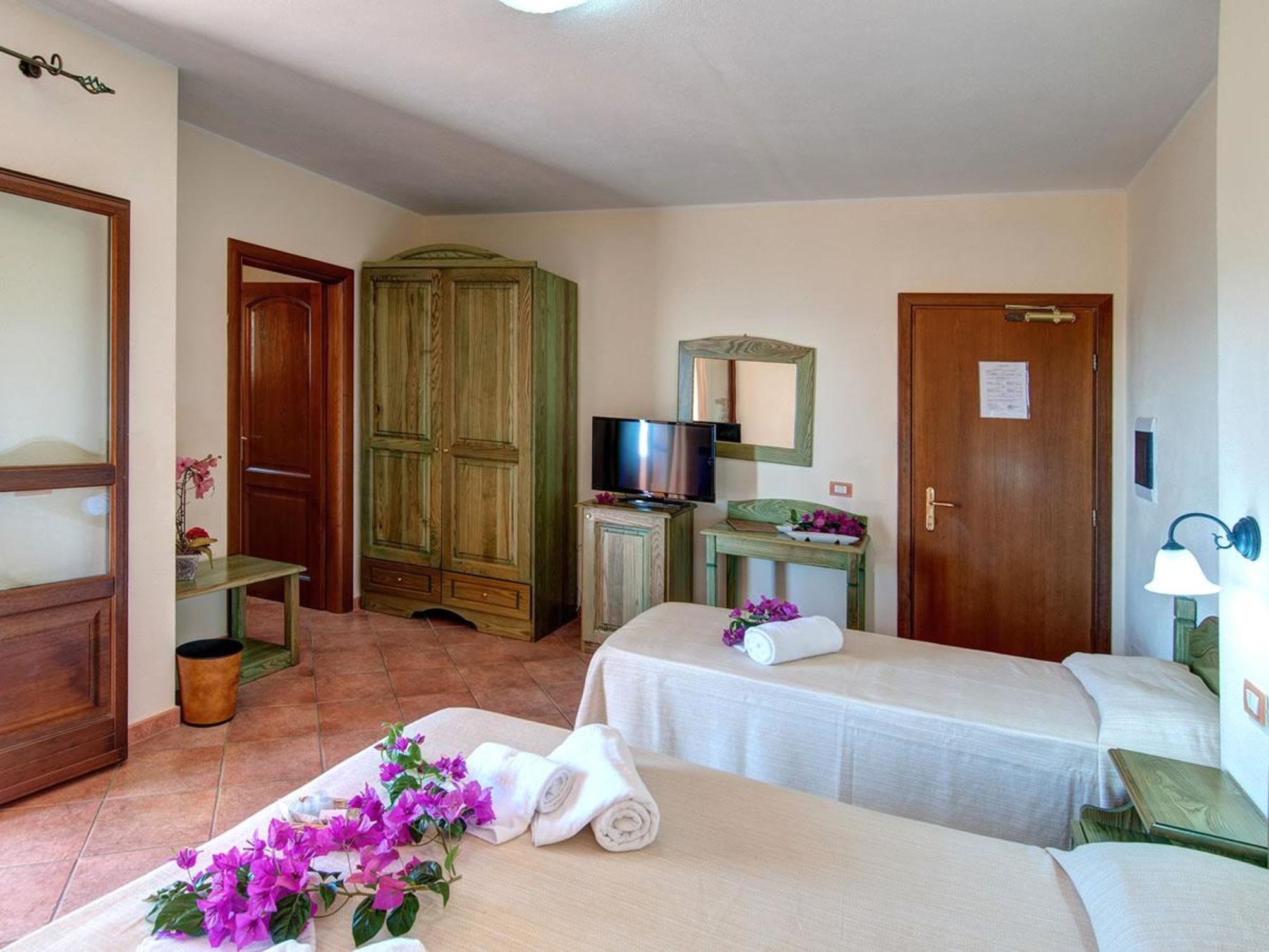 

Napoli - Dorgali - I Ginepri Hotel