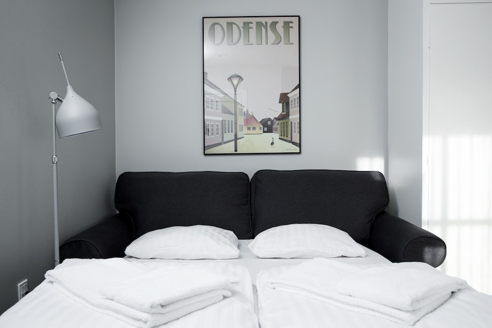 

Roma - Frederikssund - Skjalm Hvide Hotel