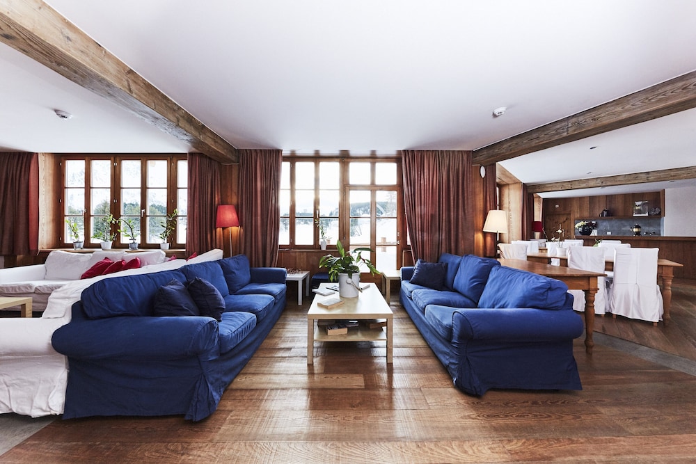 

Roma - Sils Maria - Maloja Palace Apartments