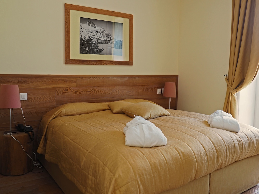 

Catania - Bivio - Maloja Palace Apartments